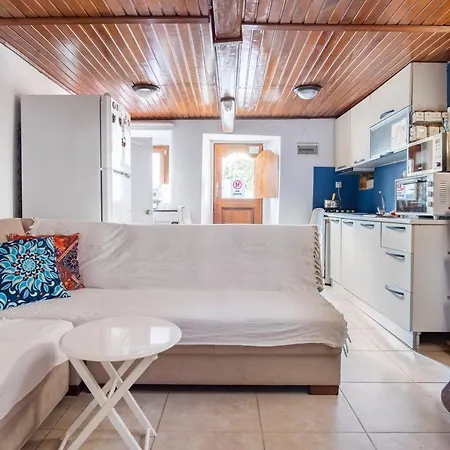 18th Century Renovated Stone House, Terrace, Free Fast Wi-fi Appartamento Bodrum